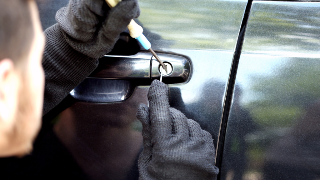 פריצת רכבים